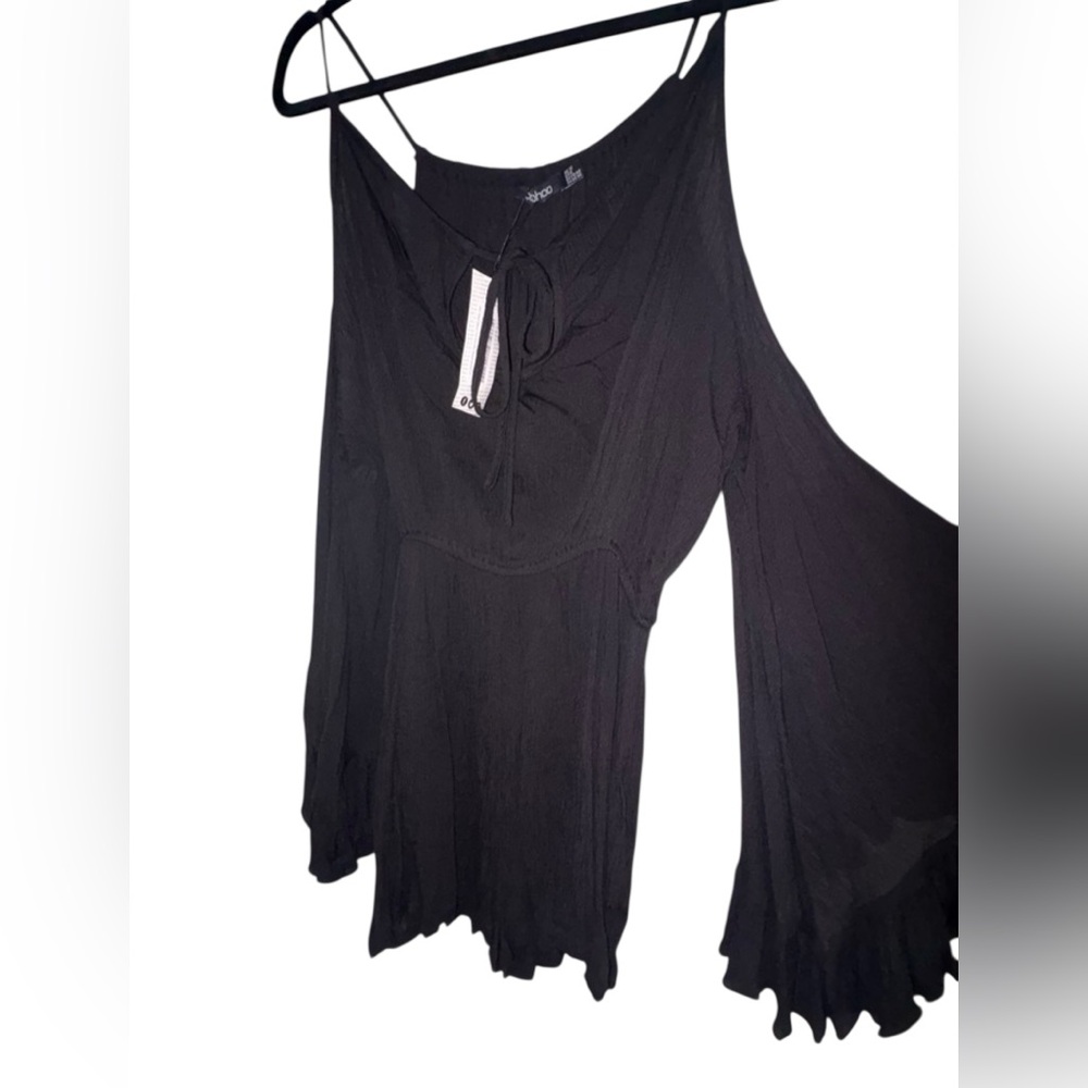 Flowy Cold Shoulder Romper - Picture 2 of 4